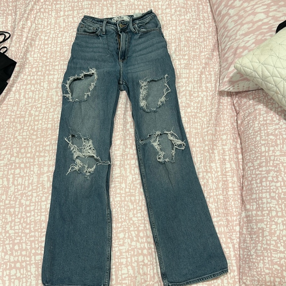 Hollister Curvy Ultra High-Rise Dad Jean